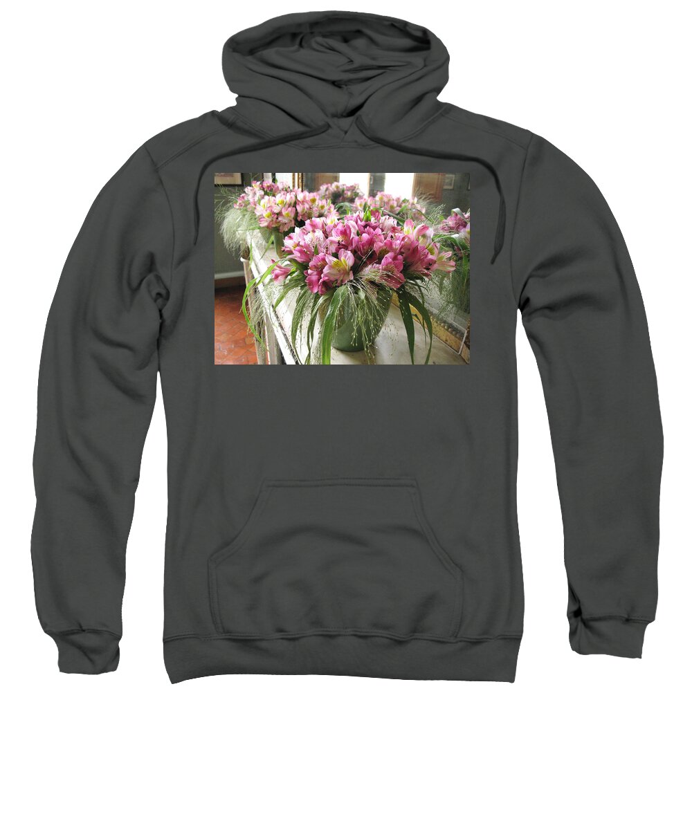 Flowers Sweatshirt featuring the photograph Chateau de Chenonceau Flowers on Mantle by Randi Kuhne