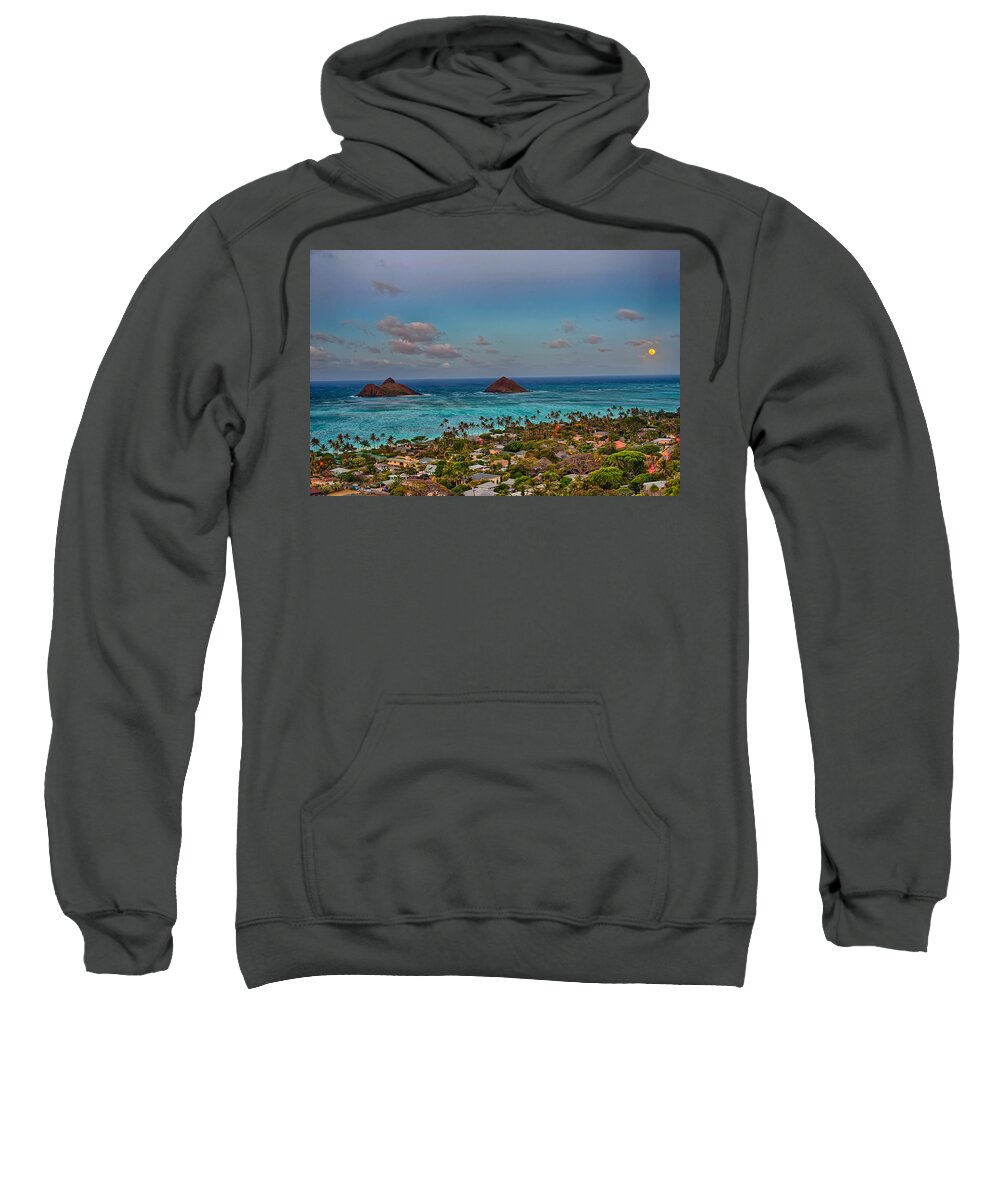 Hawaii Sweatshirt featuring the photograph Supermoon Moonrise by Dan McManus