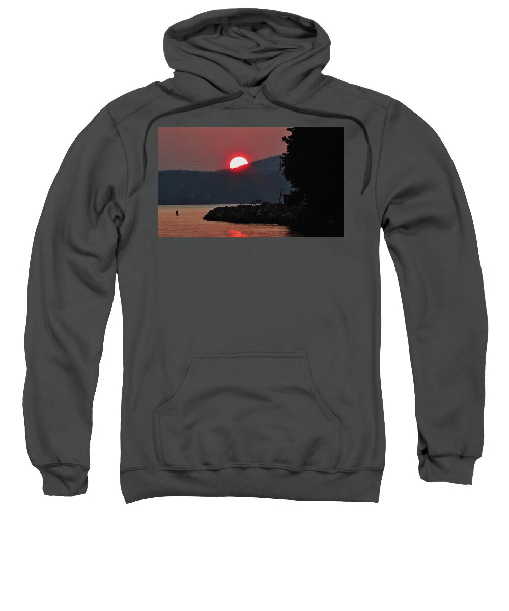 Hudson Valley Landscapes Sweatshirt featuring the photograph Sunrise at Stony Point #1 by Thomas McGuire
