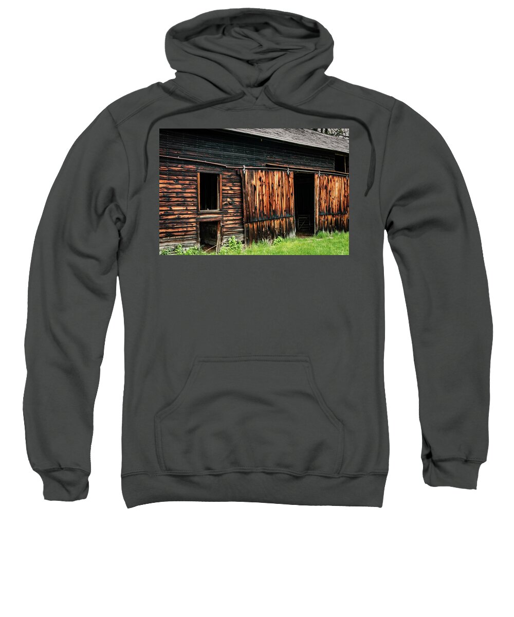 Barn Door Sweatshirt featuring the photograph Side of a barn by Pamela Taylor