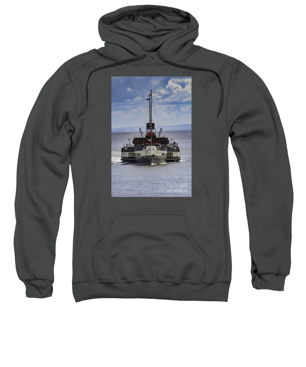 The Waverley Paddle Steamer Sweatshirt featuring the photograph Waverley Approaches by Steve Purnell