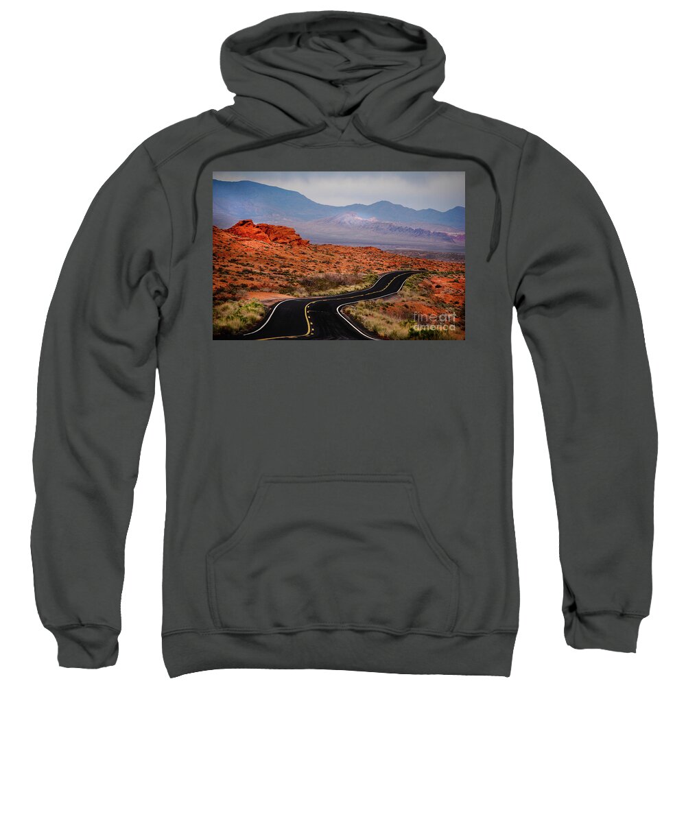Valley Of Fire Sweatshirt featuring the photograph Winding road in Valley Of Fire #3 by Les Palenik