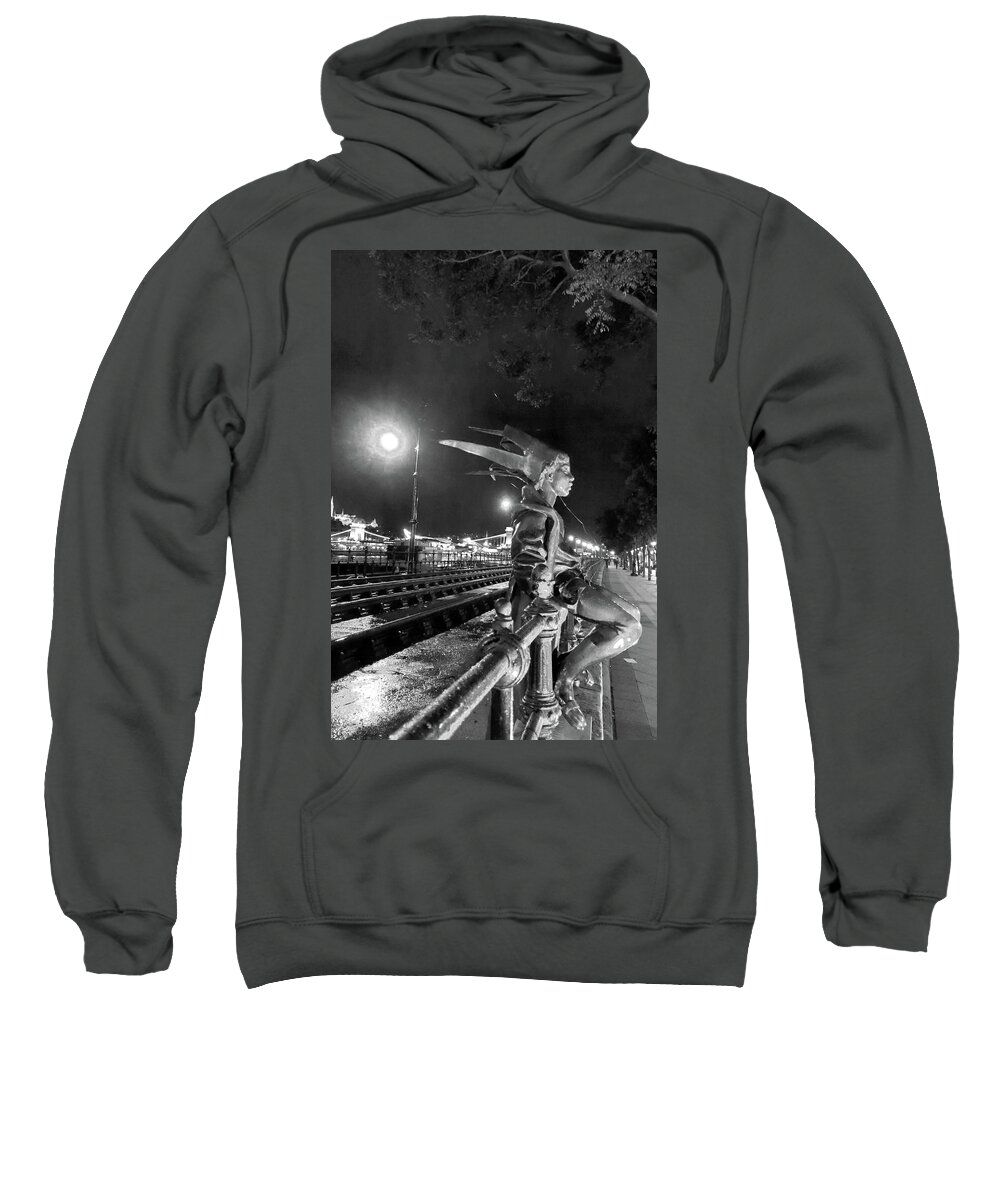 Budapest Sweatshirt featuring the photograph The Little Princess At Night by Inge Elewaut