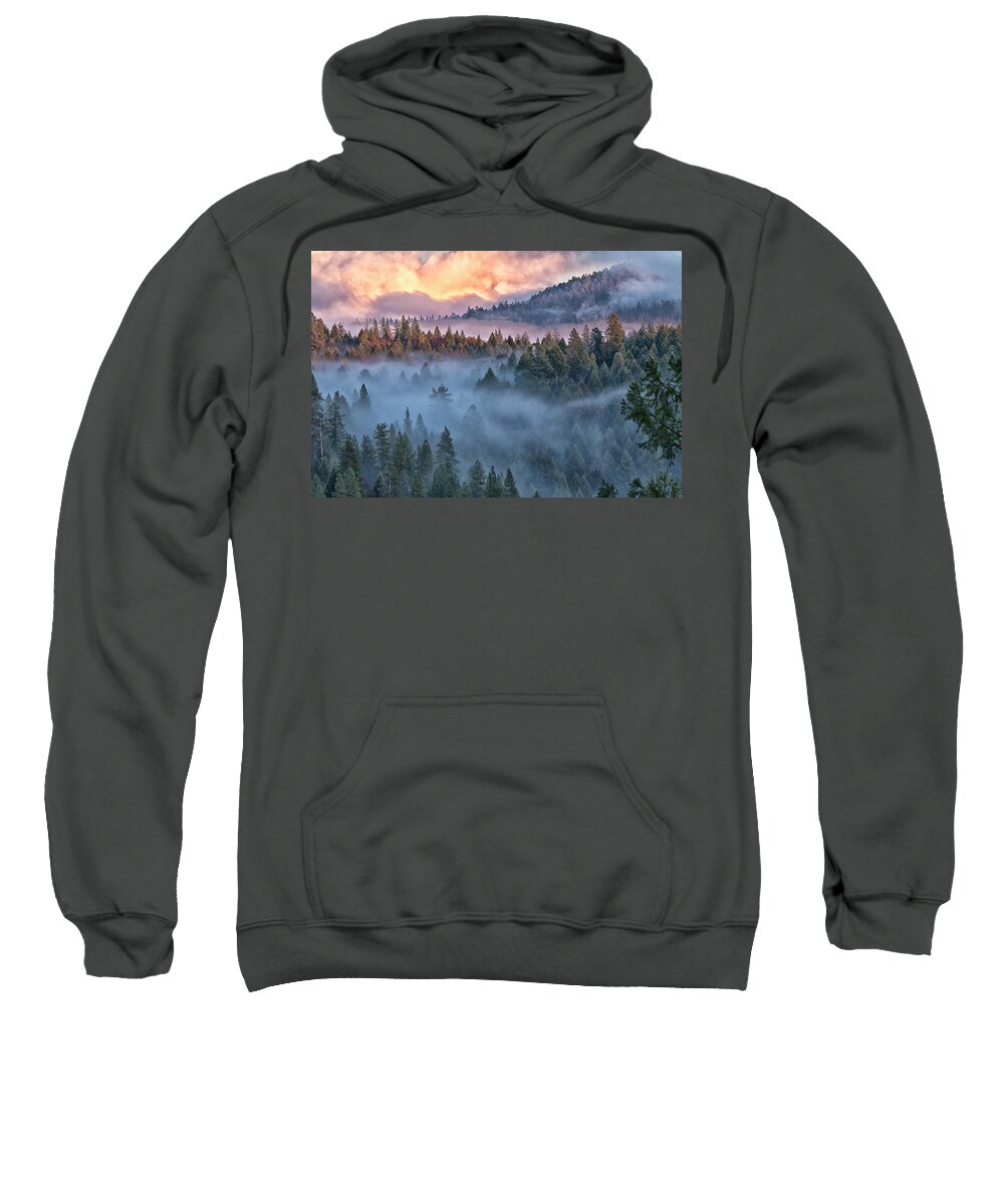 Mountains Sweatshirt featuring the photograph Sierra Nevada 2835 by Tom Kelly