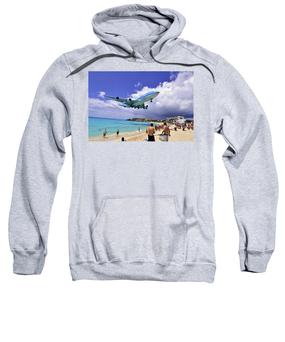 St Martin - Airplanes Sweatshirt featuring the photograph KLM Landing at St Maarten 1 by Matt Swinden
