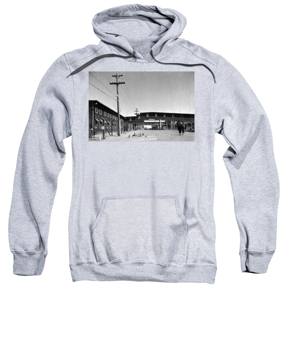 Science Sweatshirt featuring the photograph Manhattan Project Tech Area by Science Source
