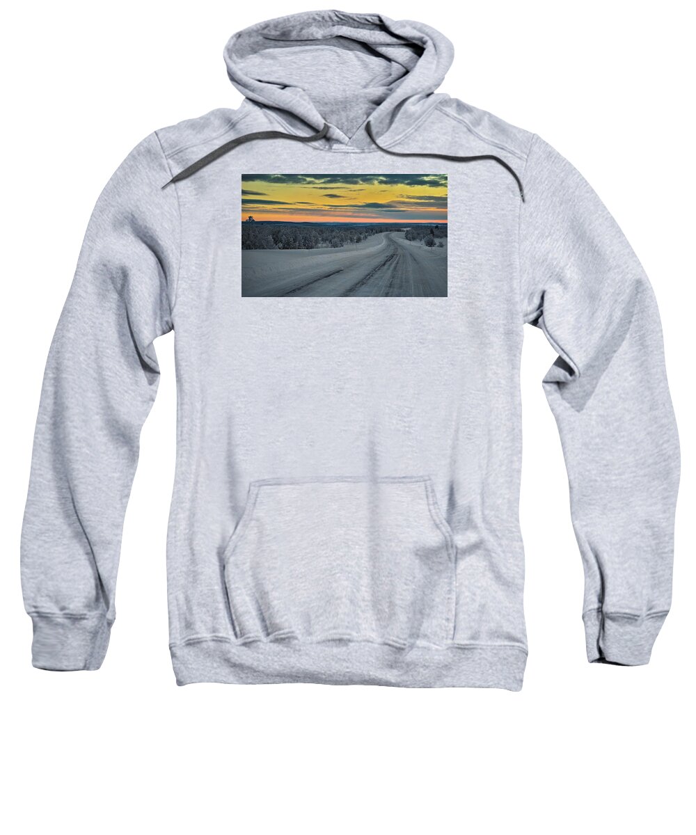 Green Flash Sweatshirt featuring the photograph The Green Flash in the Arctic. by Pekka Sammallahti