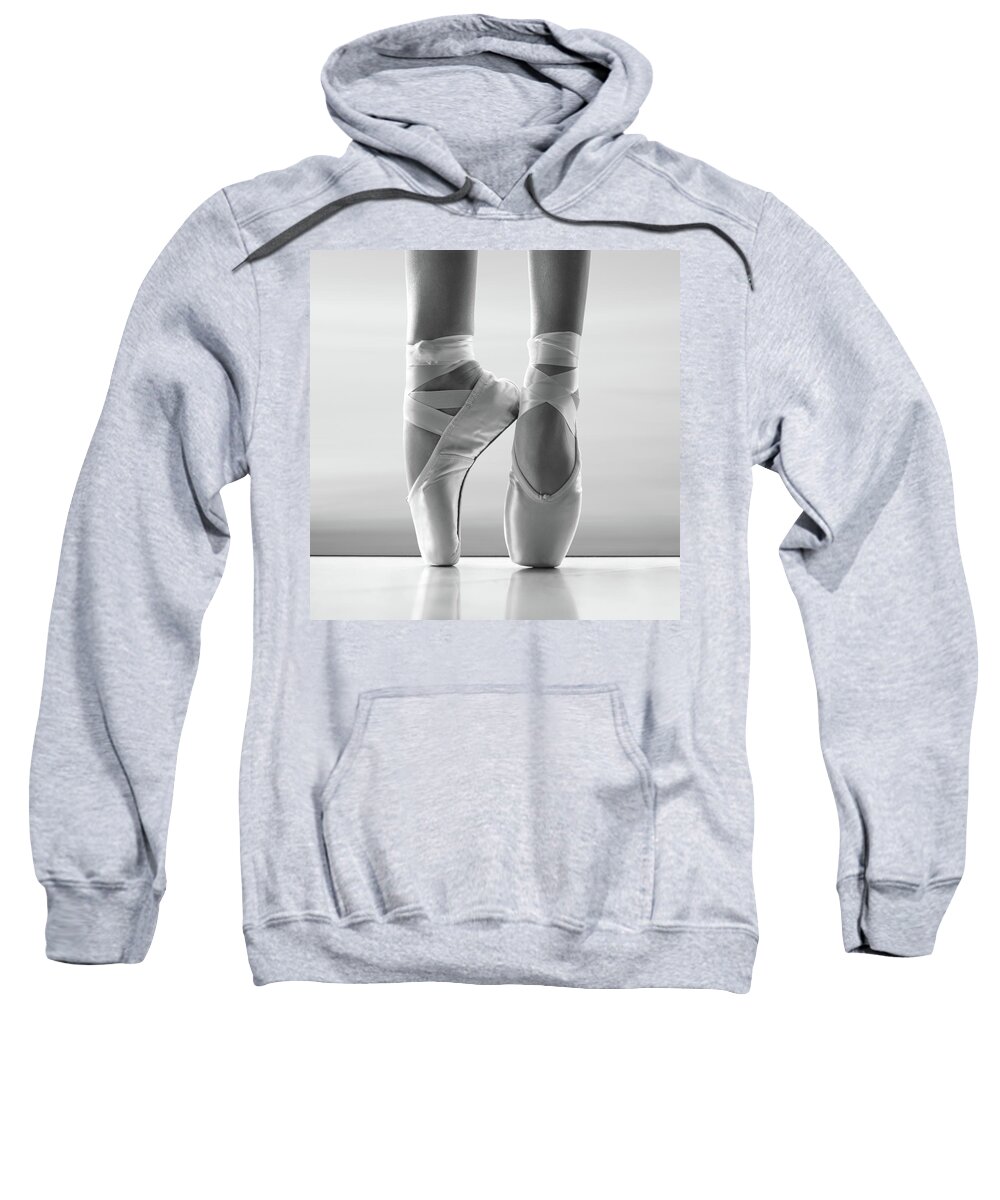 Dancer Sweatshirt featuring the photograph Ballet En Pointe Black And White by Laura Fasulo