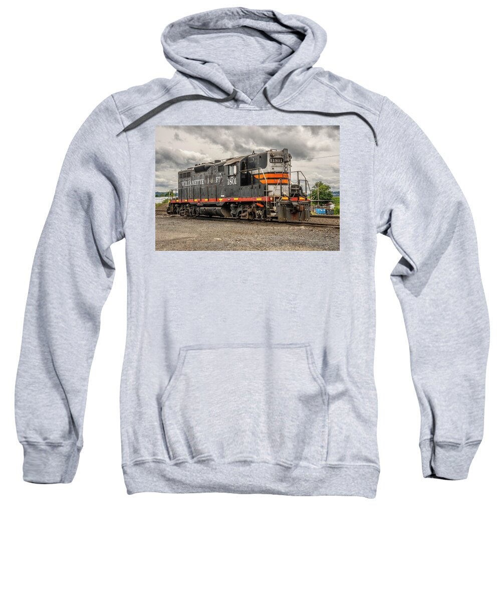 Geep Sweatshirt featuring the photograph Willamette and Pacific GP9 by Matthew Irvin