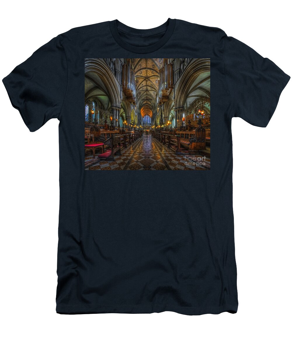 Yhunsuarez T-Shirt featuring the photograph Cathedral Choir by Yhun Suarez