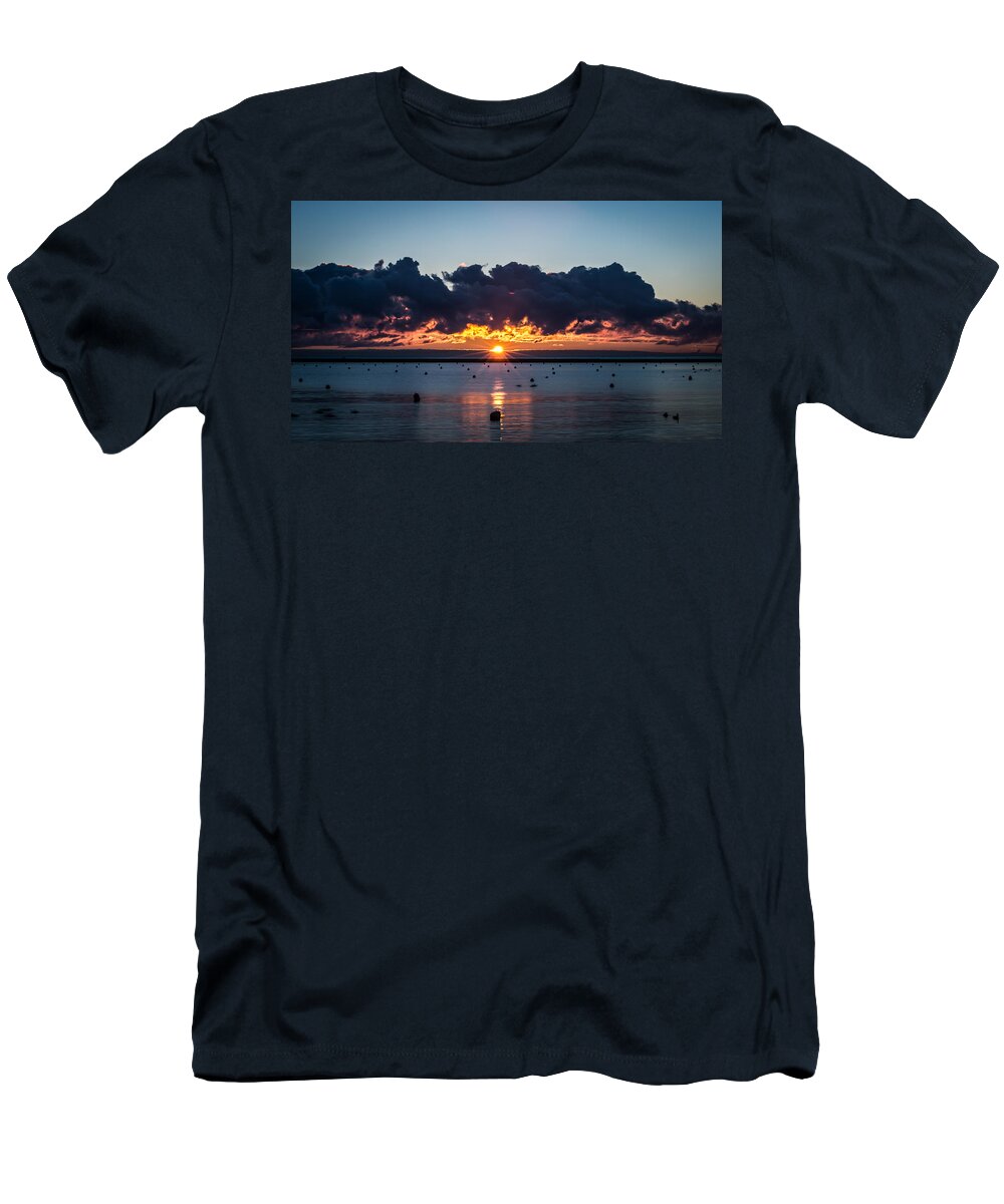 Chicago T-Shirt featuring the photograph Chicago Sunrise by David Downs