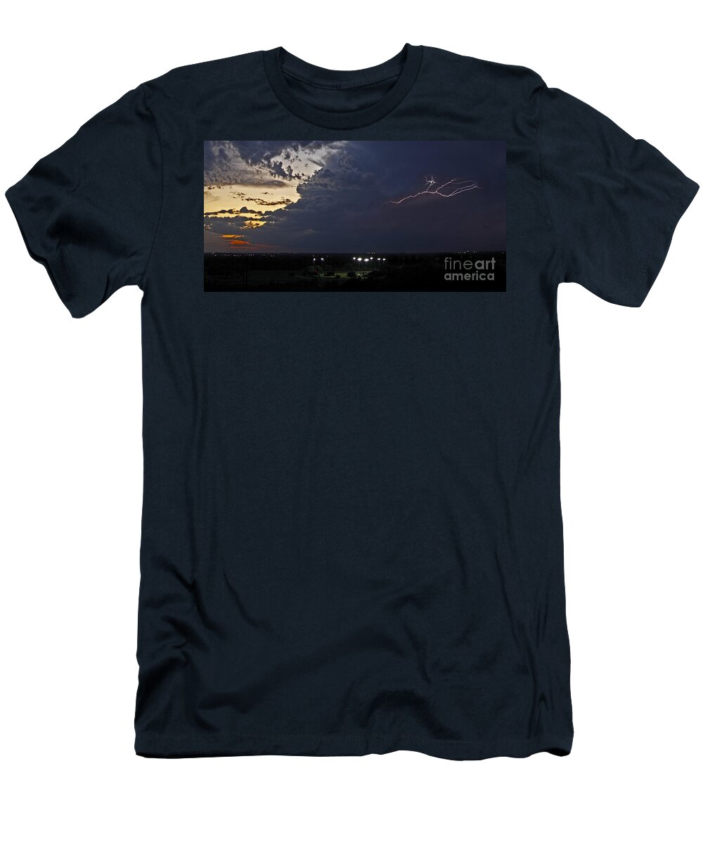 Looks Like Time To Call This One Off T-Shirt featuring the photograph Looks Like Time to Call This Off by Gary Holmes
