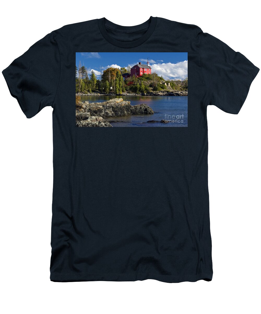 Marquette T-Shirt featuring the photograph Marquette Harbor Light - D003224 by Daniel Dempster
