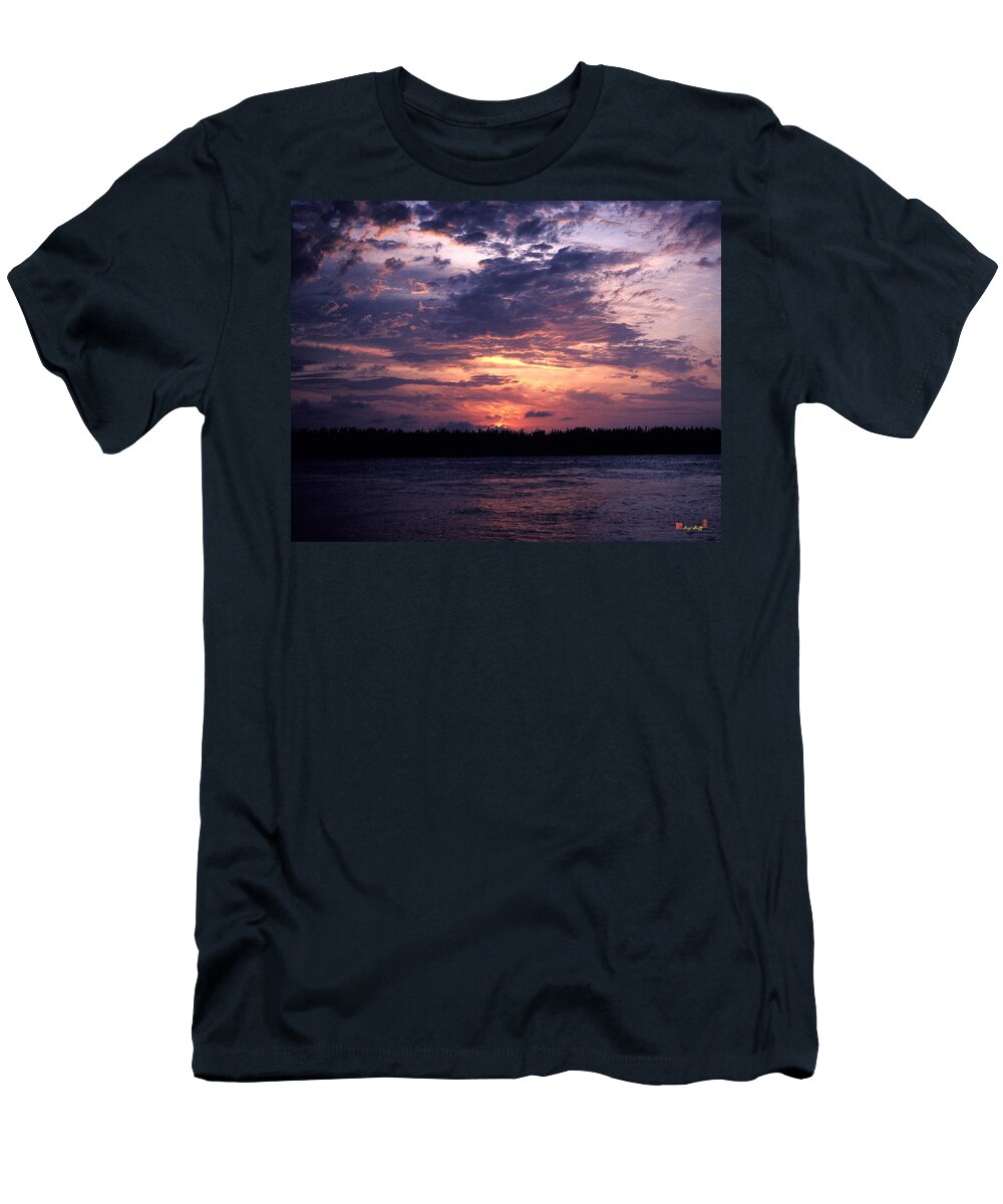 Sea T-Shirt featuring the photograph Sunset Off Mallory Square 14S by Gerry Gantt