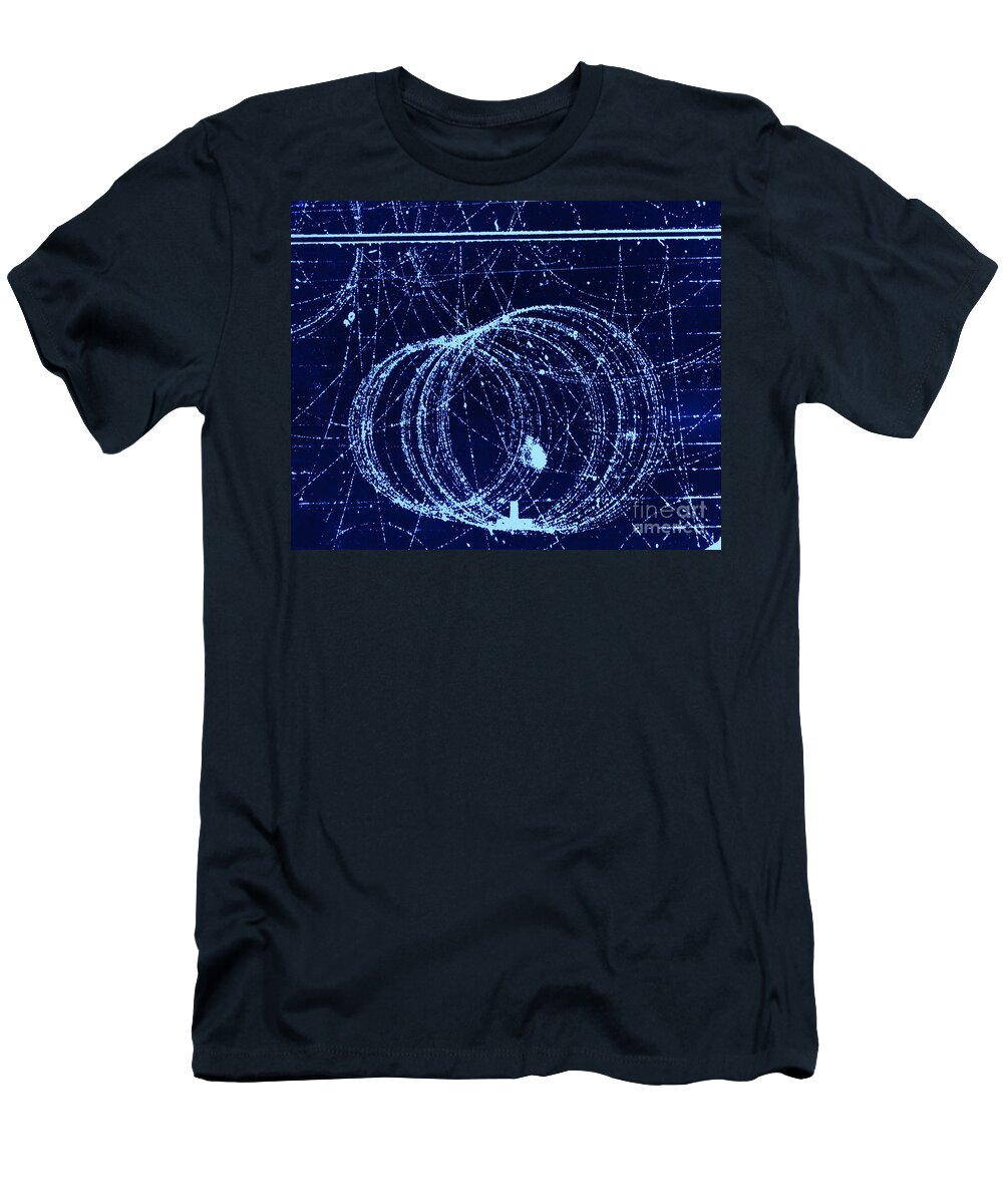 Cloud Chamber T-Shirt featuring the photograph Positron Tracks #1 by Omikron