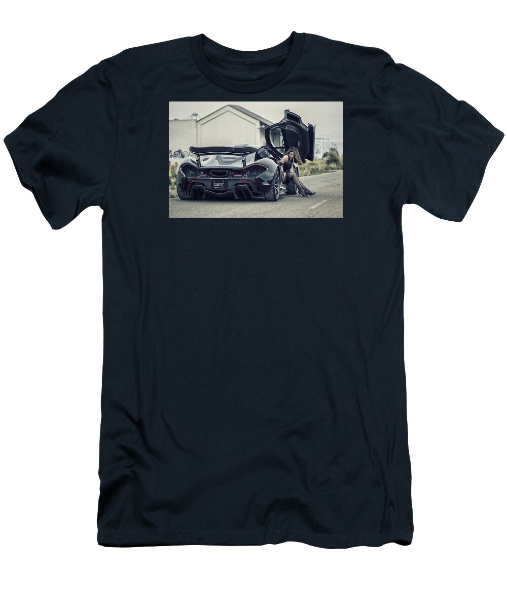 Kyrstannie T-Shirt featuring the photograph Arriving by ItzKirb Photography