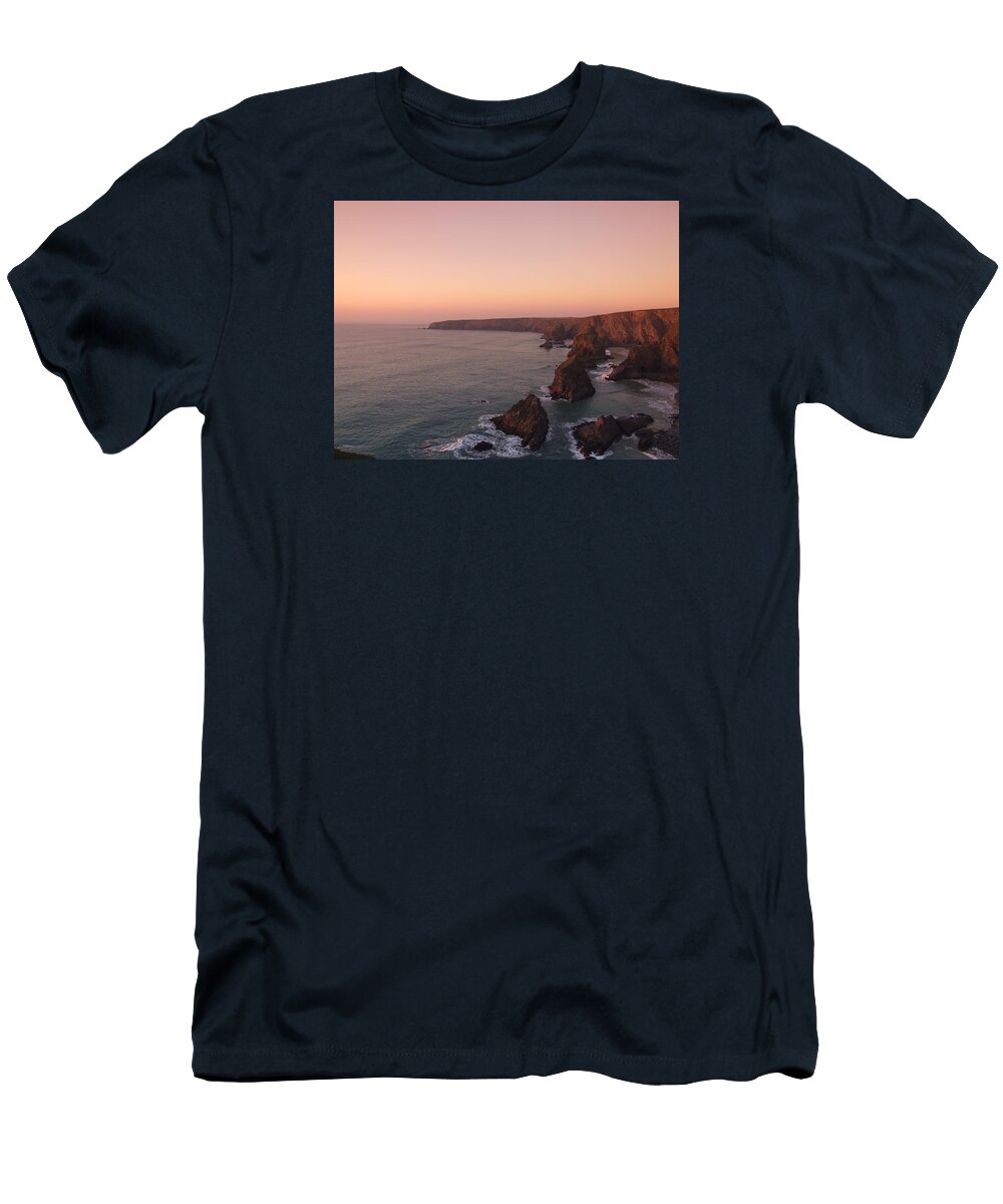 Bedruthan Steps T-Shirt featuring the photograph Bedruthan Steps Sunset by Helen Jackson