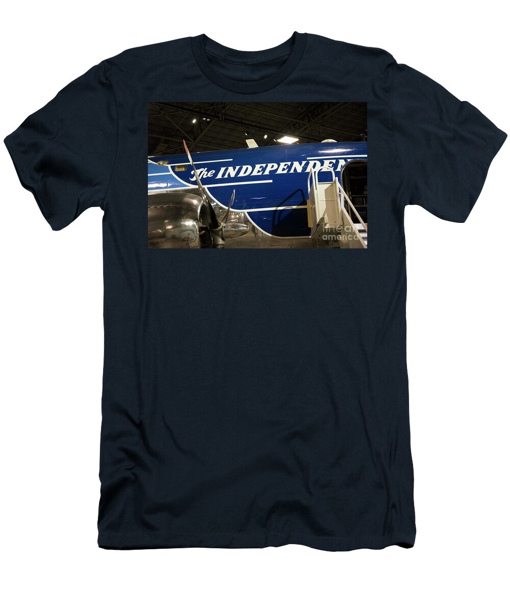 Independence T-Shirt featuring the photograph Harry Truman Air Force One - 2 by David Bearden