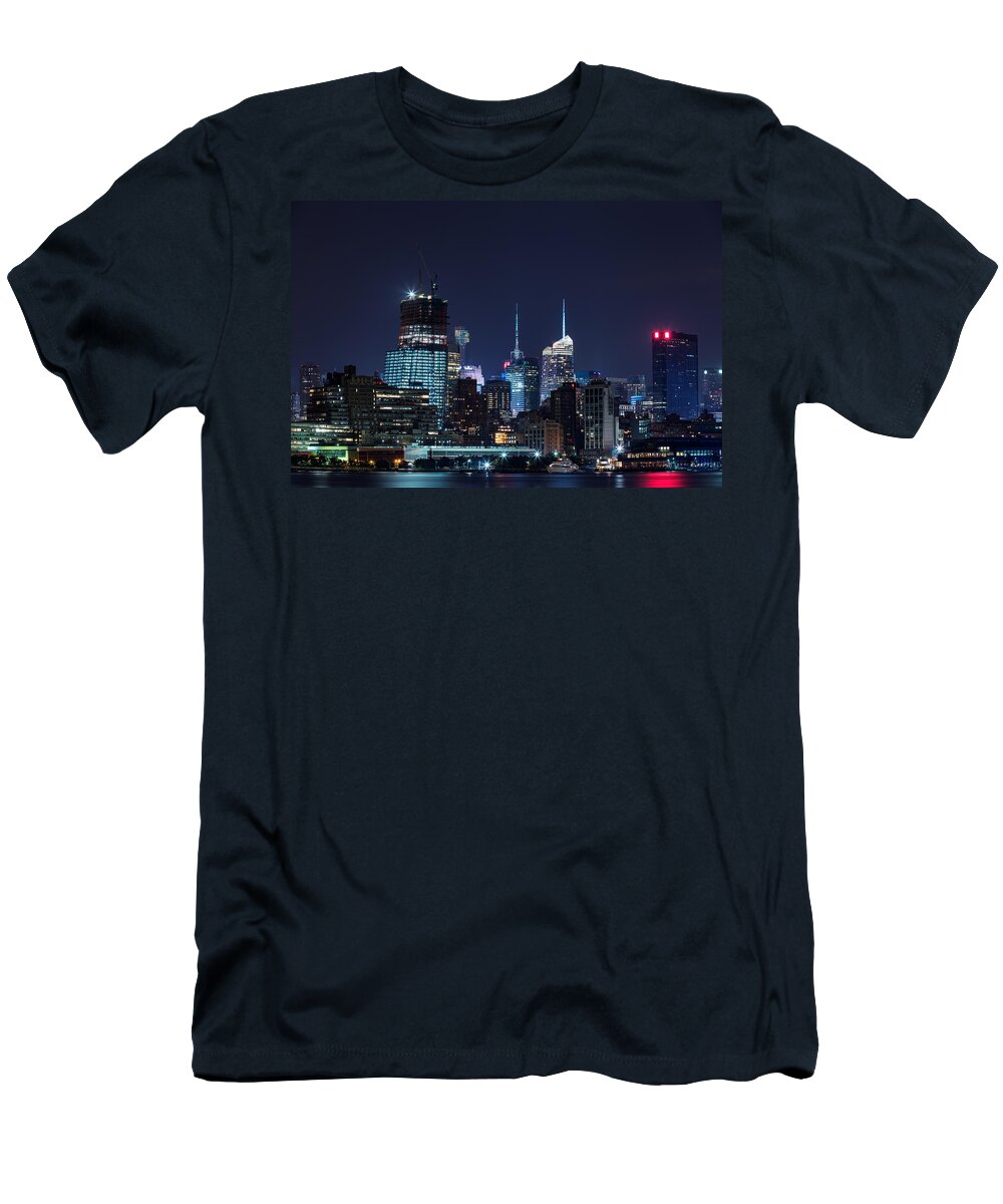 Landscape T-Shirt featuring the photograph Nyc2 by Rob Dietrich