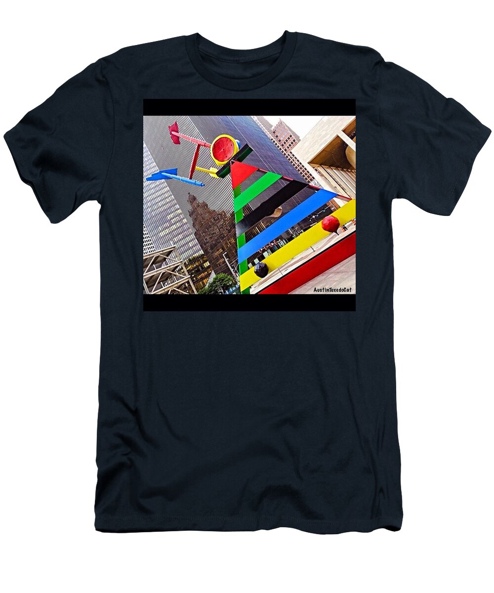 Houston T-Shirt featuring the photograph The Best #sculpture In #houston. Have A by Austin Tuxedo Cat
