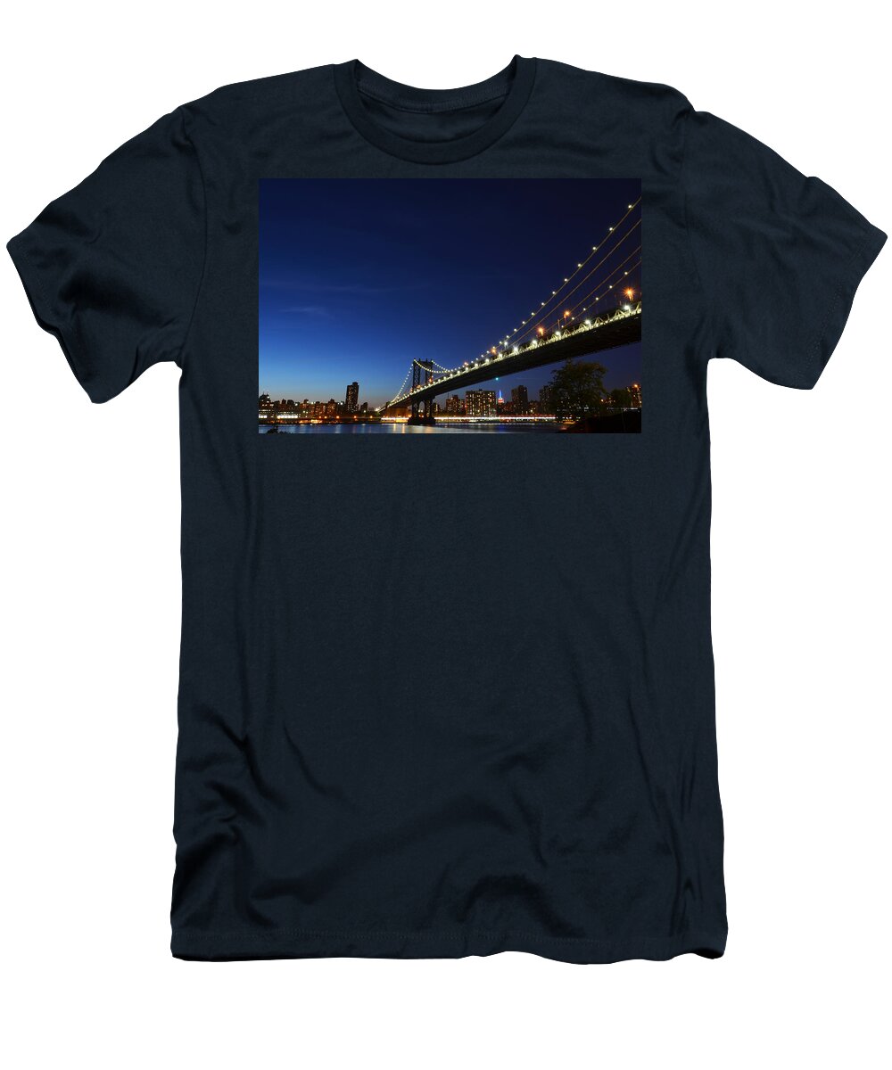 New York T-Shirt featuring the photograph The Manhattan Bridge New York City by Toby McGuire