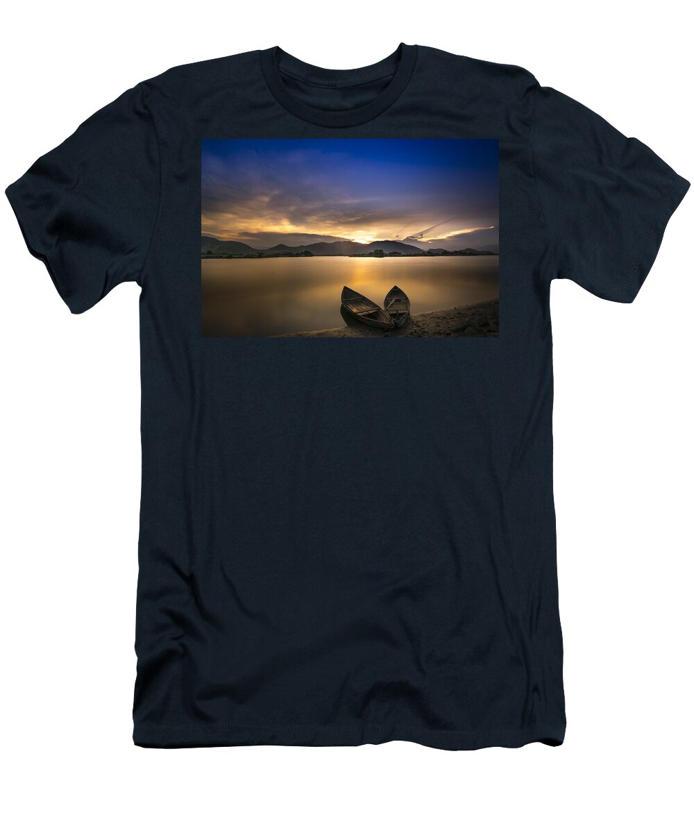 Landscape T-Shirt featuring the photograph Sunset on the lake by Top Wallpapers