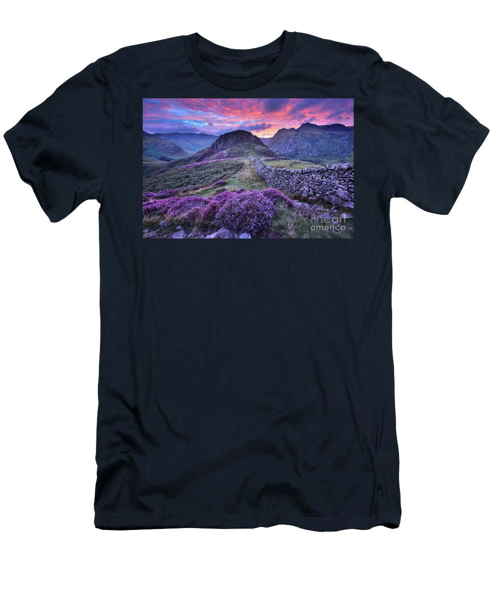 Sky T-Shirt featuring the photograph Lingmoor Fell 1.0 by Yhun Suarez