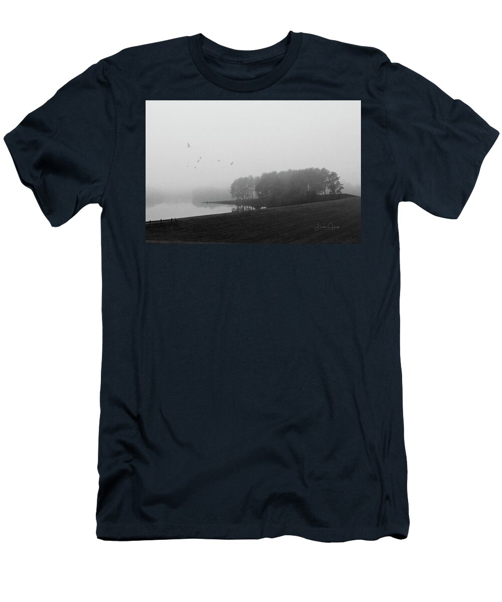 Black And White T-Shirt featuring the photograph Mountain Run Lake by Linda Lee Hall