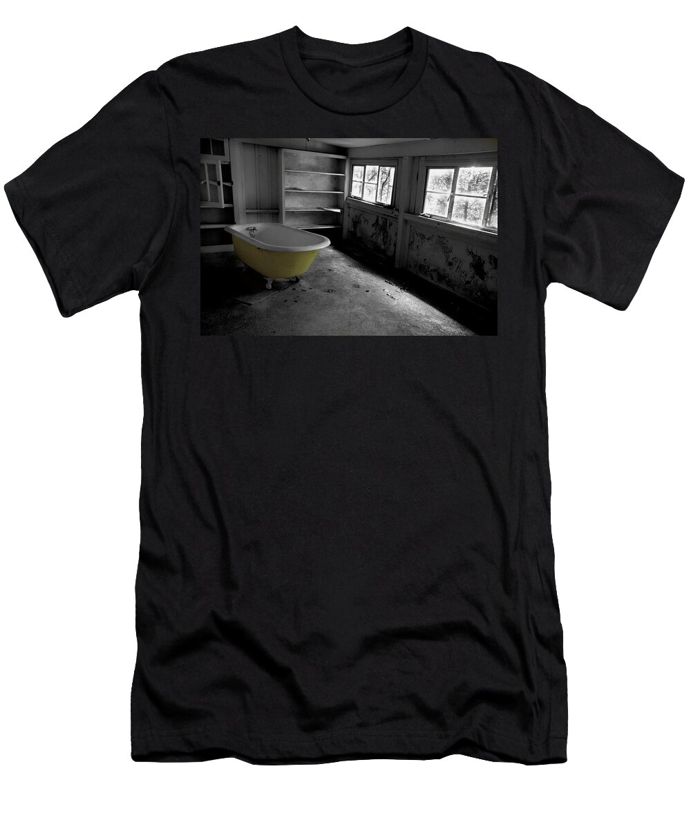 Clawfoot Tub T-Shirt featuring the photograph Left Behind by Michael Eingle