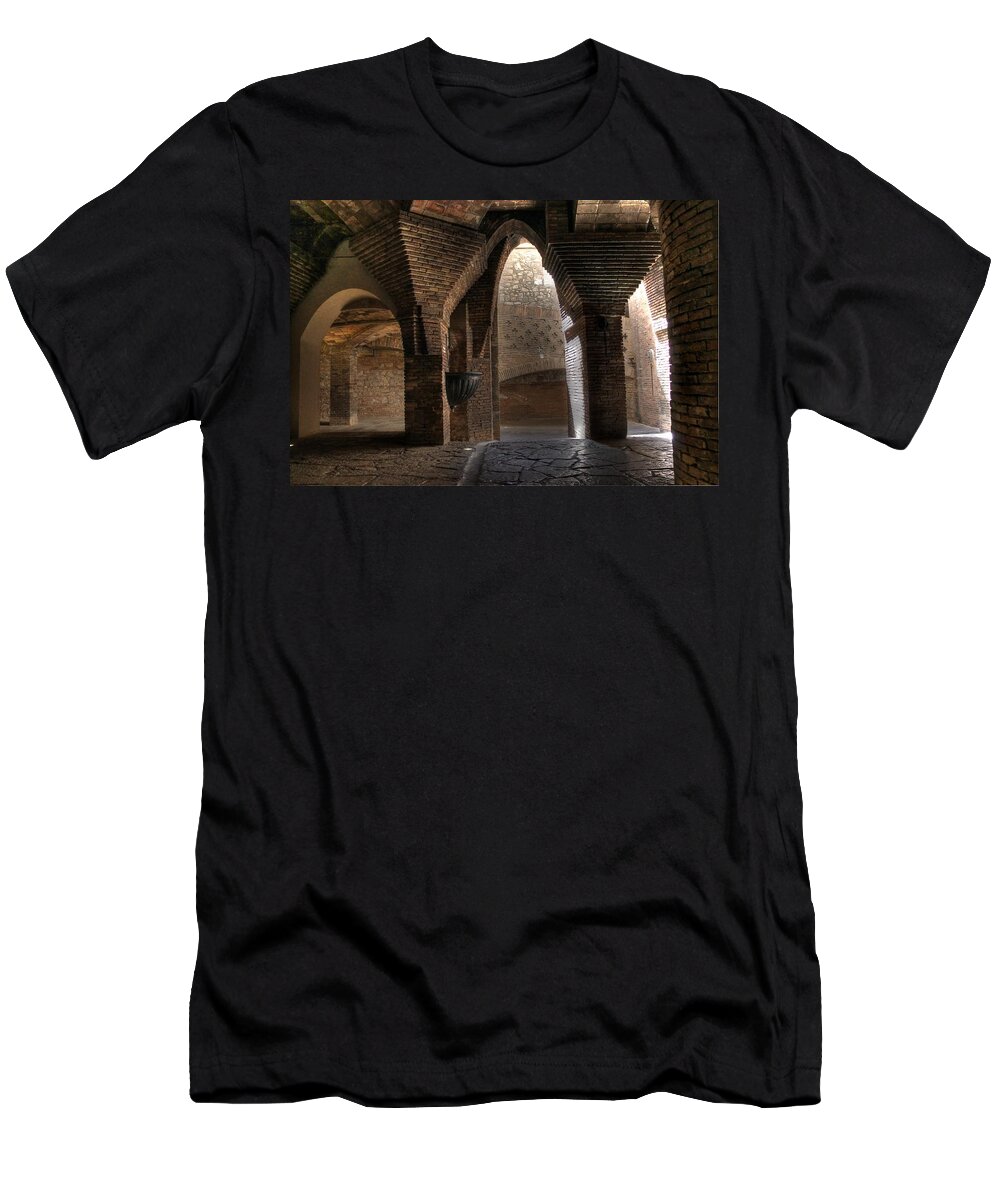 Guell T-Shirt featuring the photograph Casa Guell Coachhouse by Jane Linders