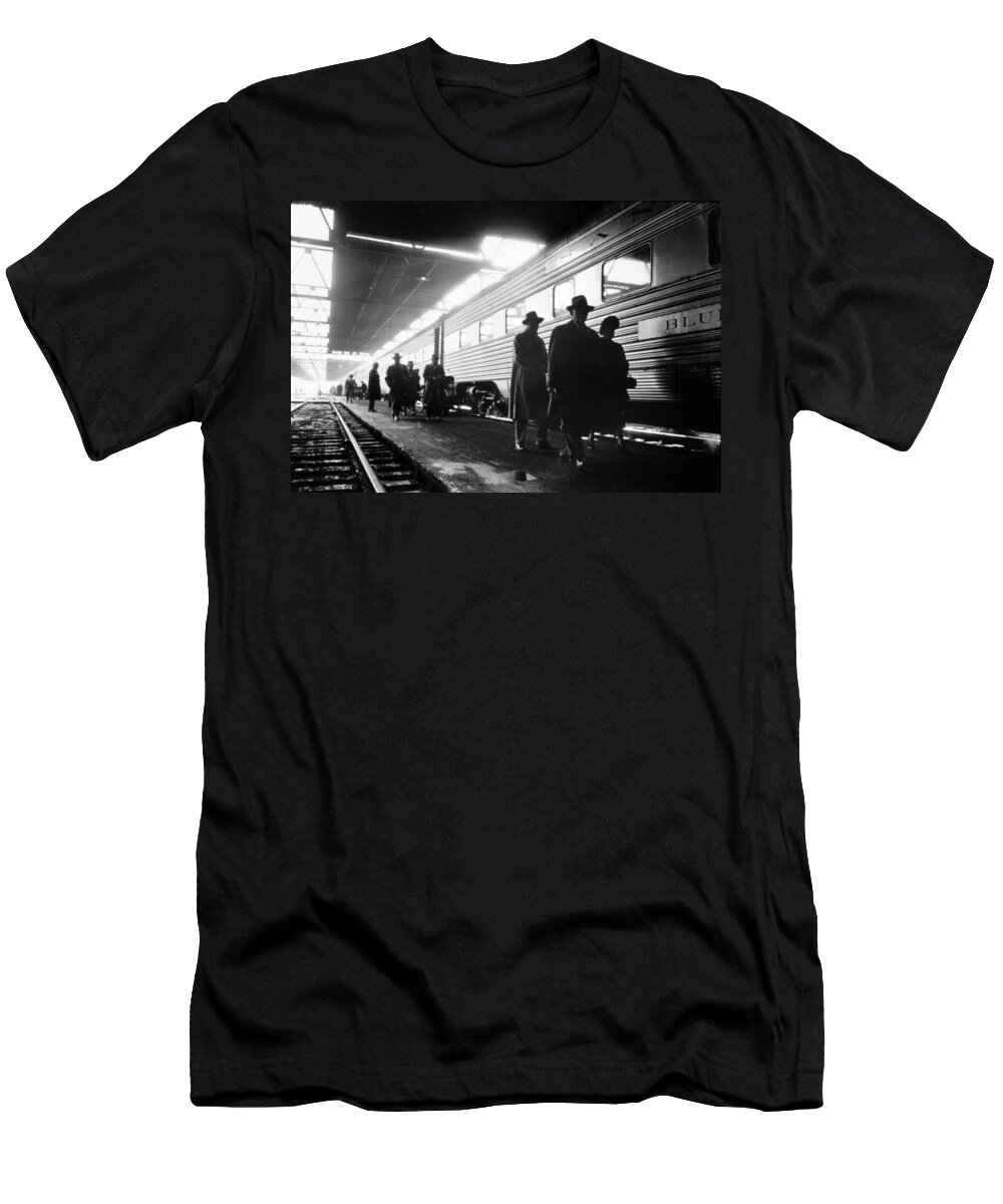 1949 T-Shirt featuring the photograph Chicago Train Station, 1949 by Stanley Kubrick