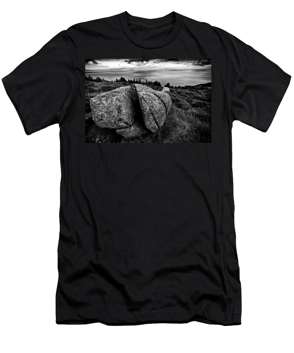Drinneevar T-Shirt featuring the photograph Drinneevar view by Nigel R Bell