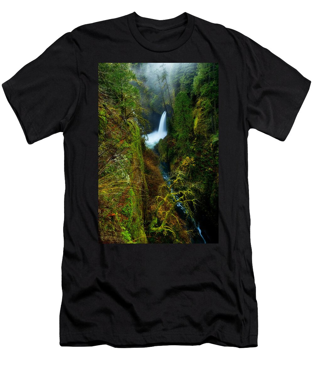Lush T-Shirt featuring the photograph Metlako Falls by Darren White