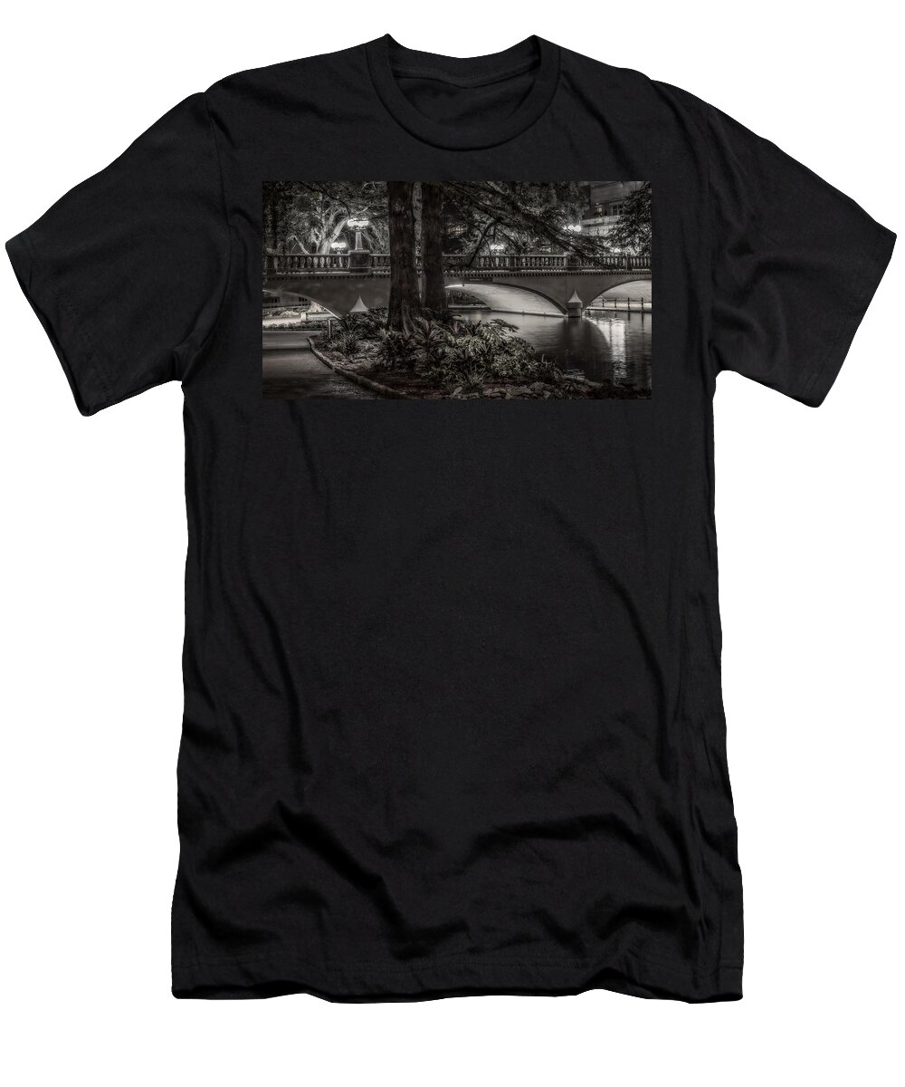 Navarro Street Bridge T-Shirt featuring the photograph Navarro Street Bridge at Night by Steven Sparks