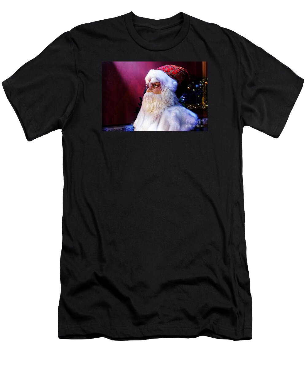 Old Saint Nick T-Shirt featuring the photograph Old Saint Nick by Paul Mashburn
