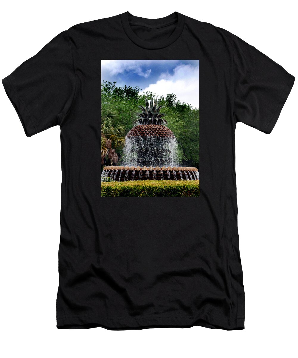 Park T-Shirt featuring the photograph Pineapple Fountain by Skip Willits