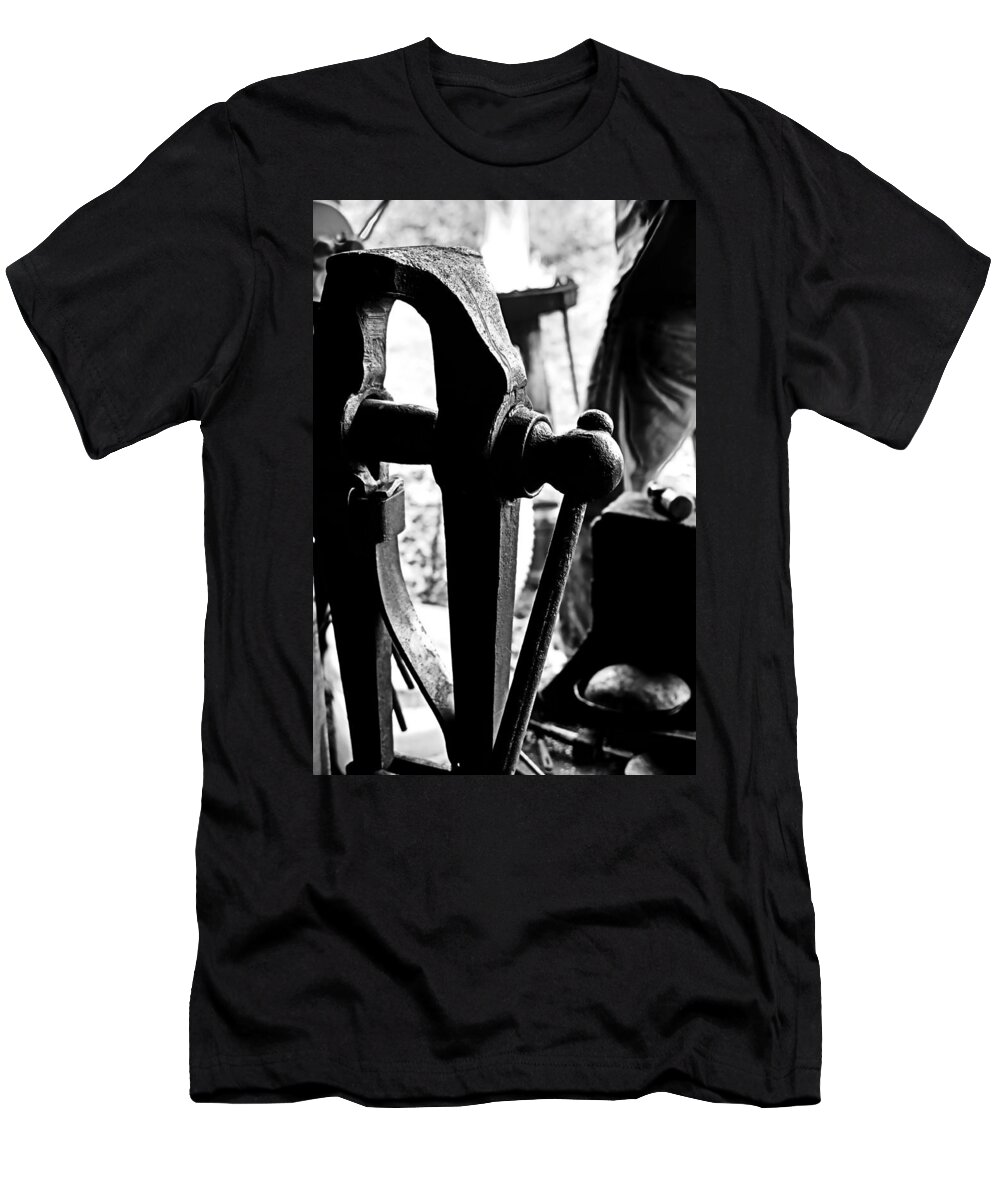 Blacksmithing T-Shirt featuring the photograph Post Vice by Daniel Reed