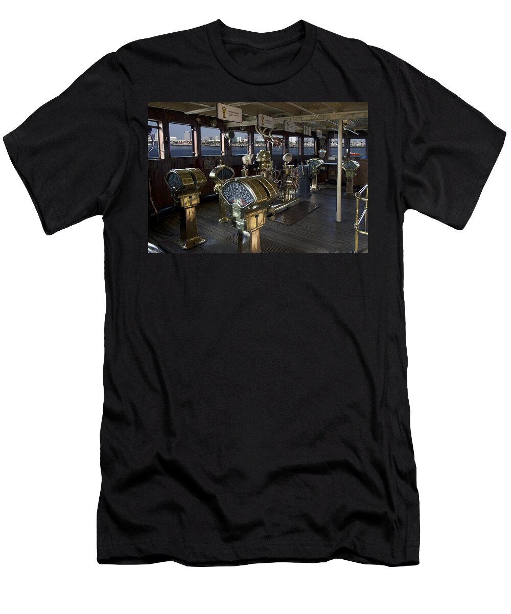 Queen Mary T-Shirt featuring the photograph Queen Mary Ocean Liner Bridge 01 by Thomas Woolworth