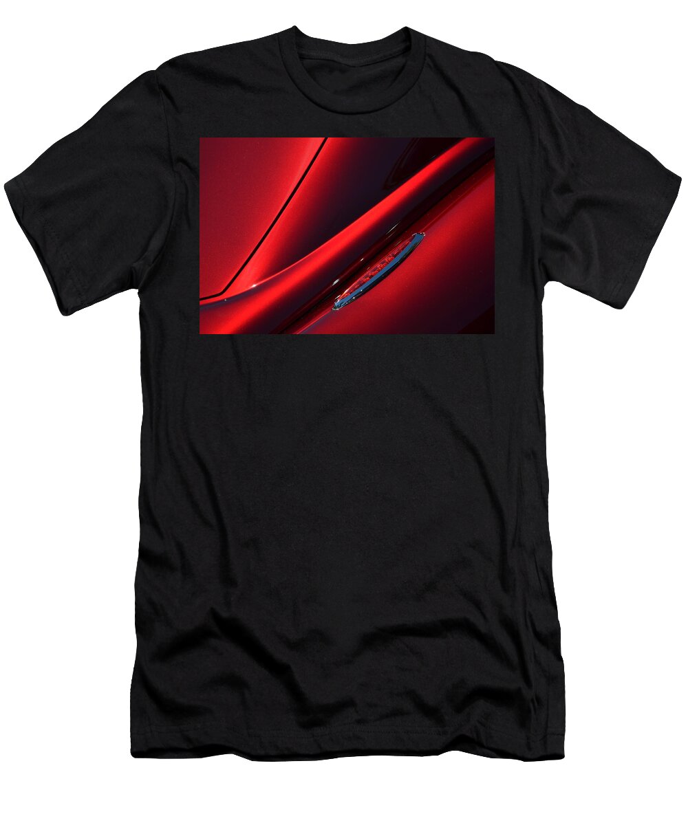  T-Shirt featuring the photograph RED by Dean Ferreira