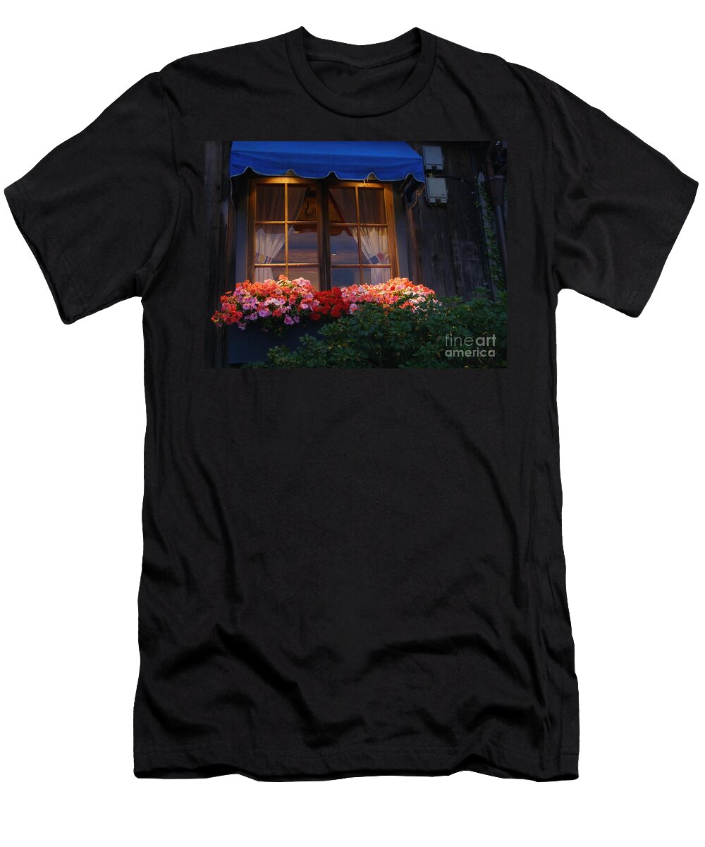 Restaurant T-Shirt featuring the photograph Ristorante by Bev Conover
