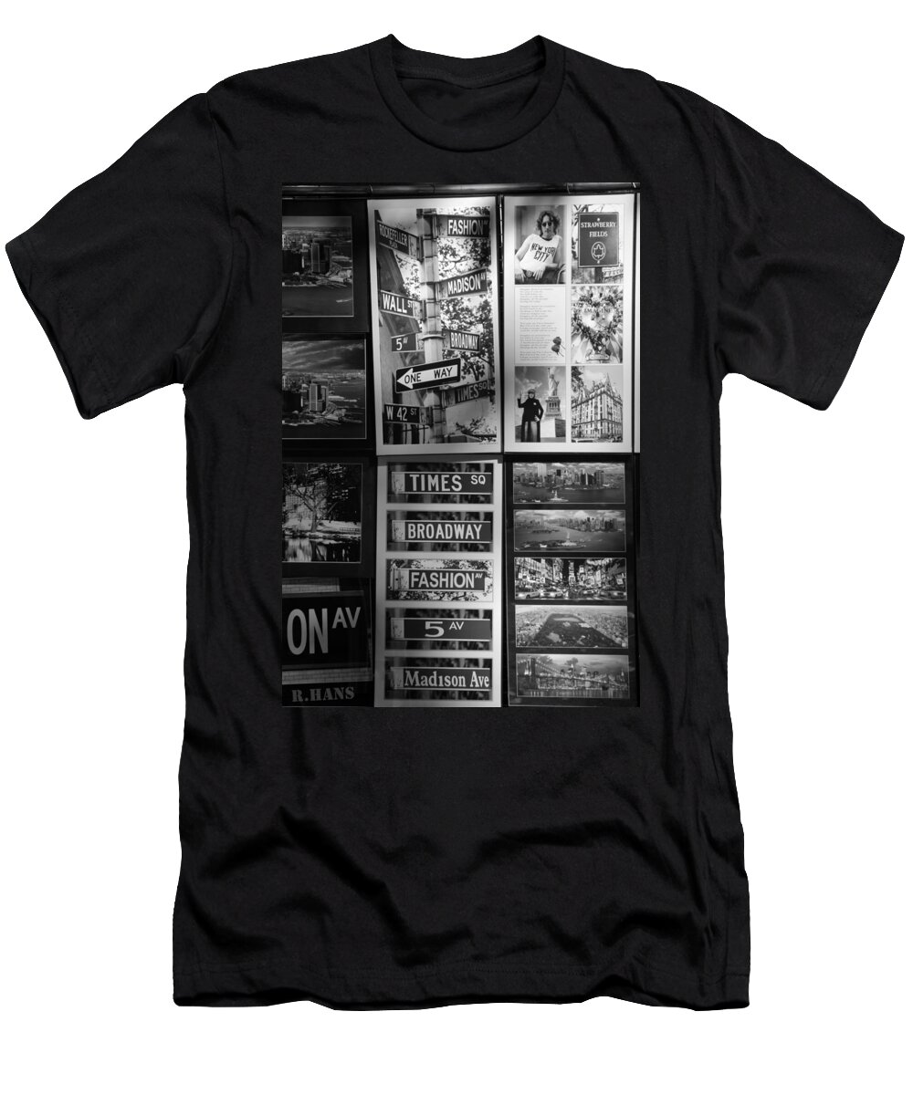 Black And White T-Shirt featuring the photograph SCENES OF NEW YORK in BLACK AND WHITE by Rob Hans