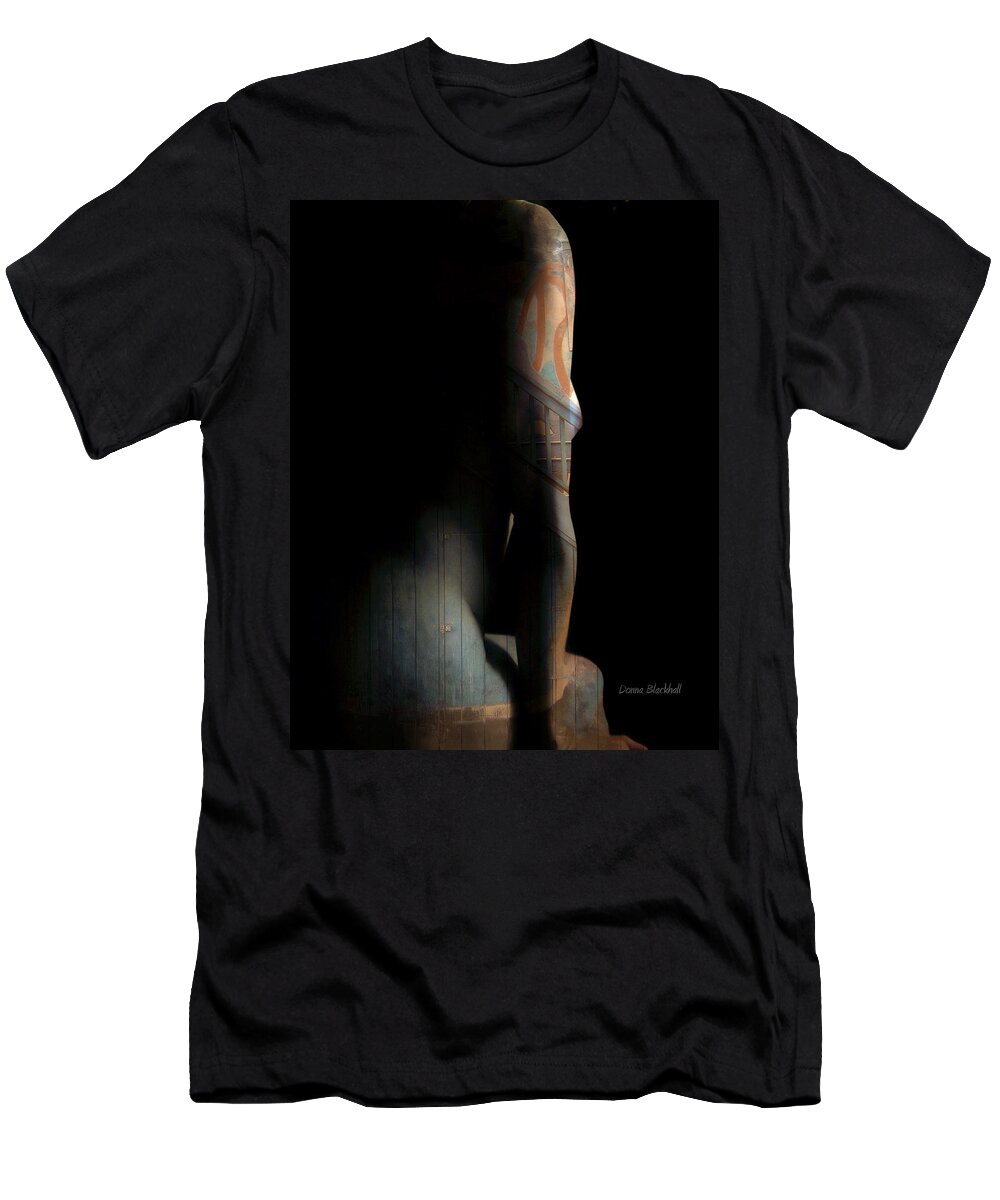Woman T-Shirt featuring the photograph Sitting Pretty by Donna Blackhall