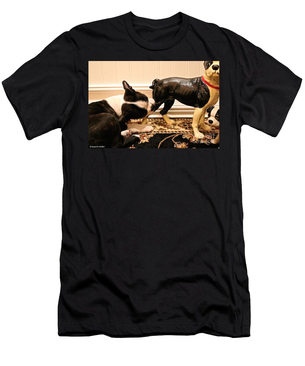 Animal T-Shirt featuring the photograph Surprised by Susan Herber