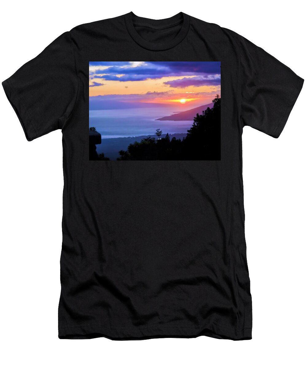 Hawaii T-Shirt featuring the photograph Thompson Rd. 33 by Dawn Eshelman