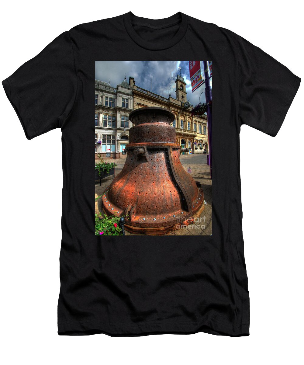  Yhun Suarez T-Shirt featuring the photograph Great Paul's Bell Mould by Yhun Suarez