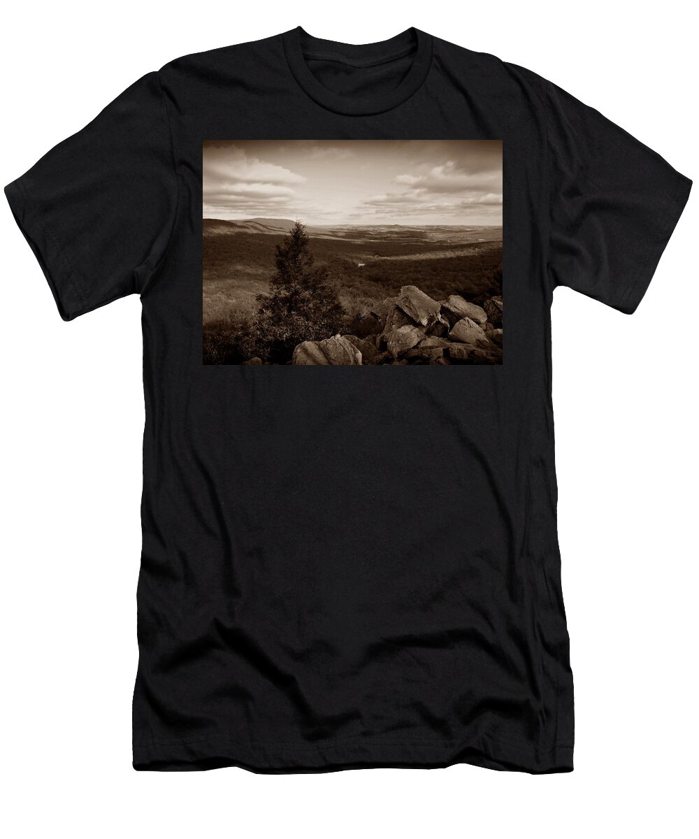 Hawk Mountain T-Shirt featuring the photograph Hawk Mountain Sanctuary S by David Dehner