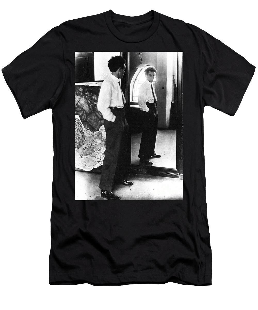 1915 T-Shirt featuring the photograph Egon Schiele (1890-1918) #1 by Granger