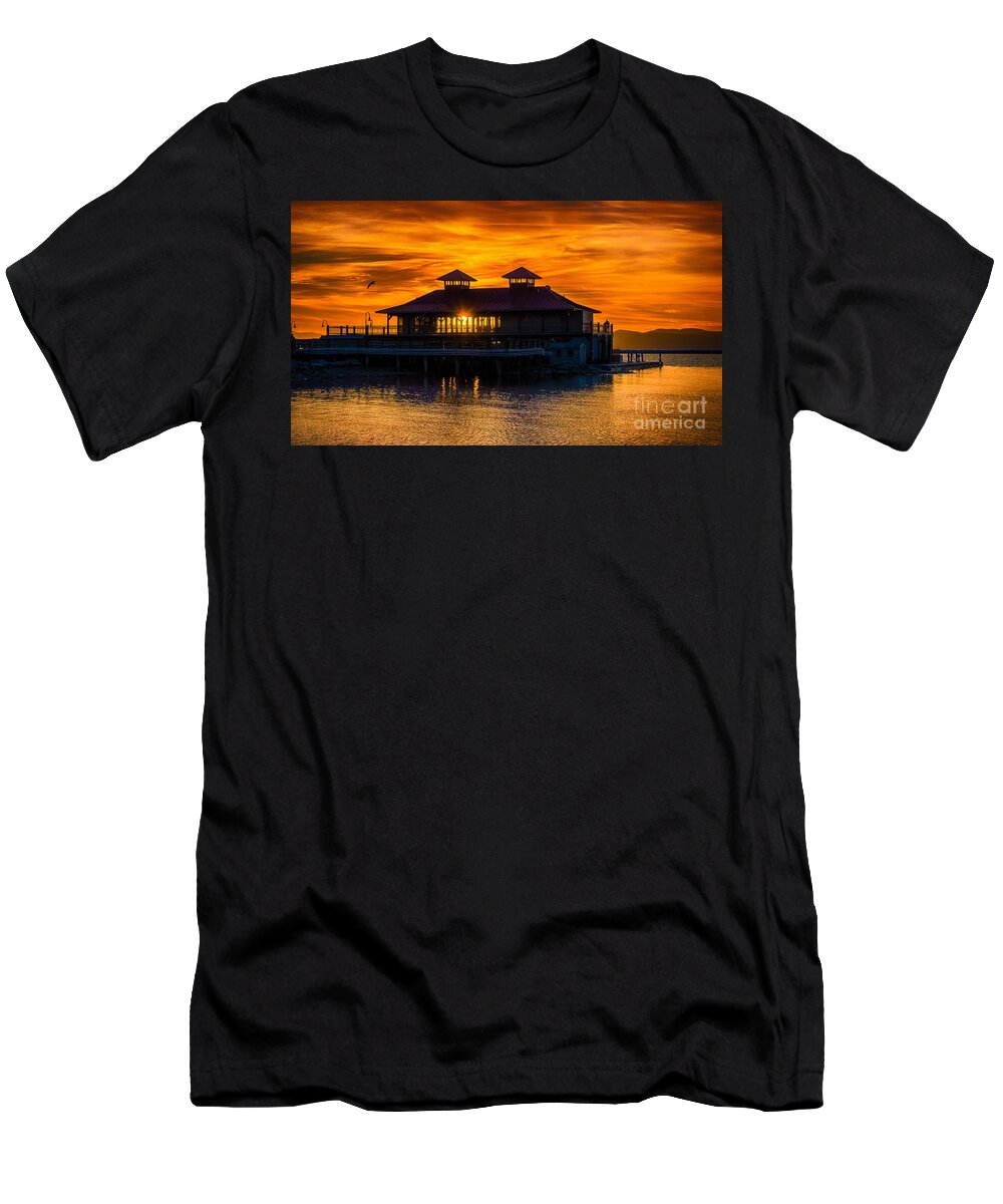 Vermont T-Shirt featuring the photograph Spring sunset from Burlington #1 by Scenic Vermont Photography