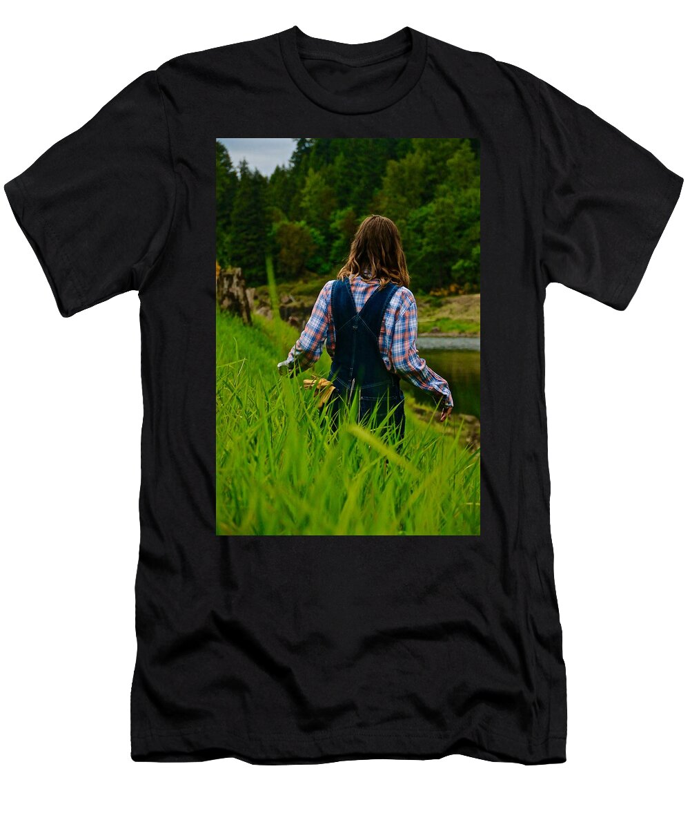 Woman T-Shirt featuring the photograph A Huck Finn Adventure by Laddie Halupa