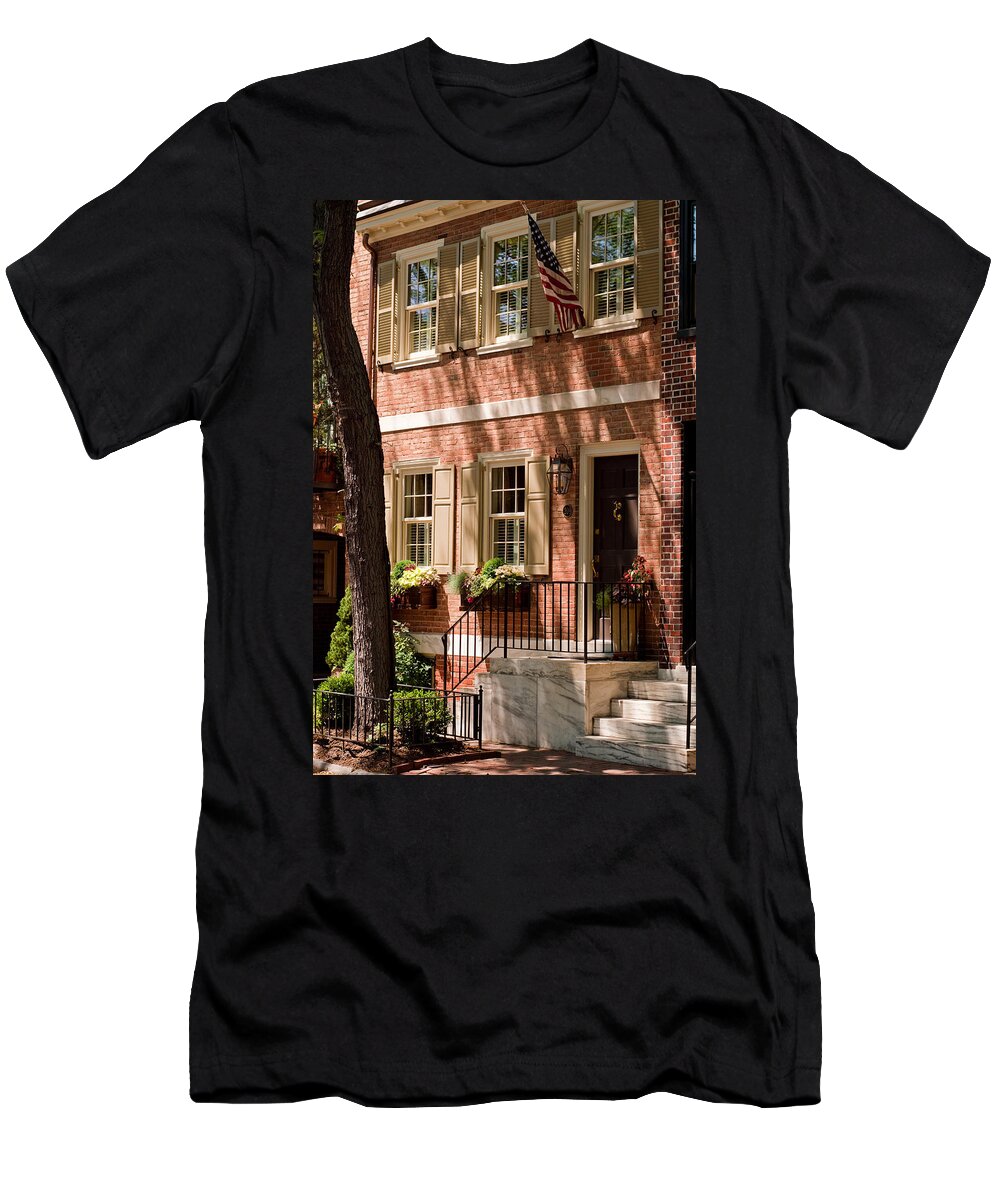 Home T-Shirt featuring the photograph An American Home by Scott Wyatt